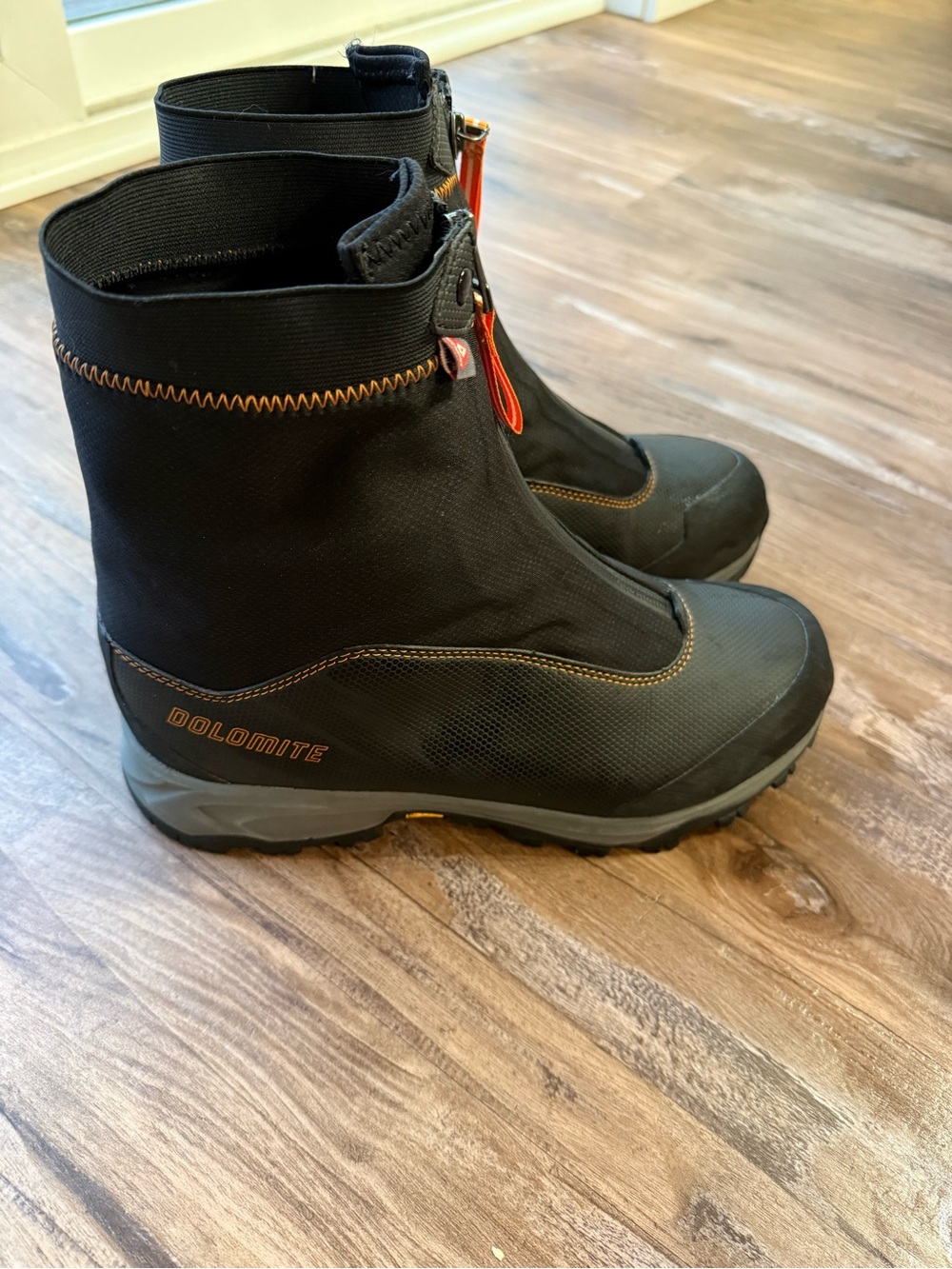 Dolomite Black Outdoor Winter
